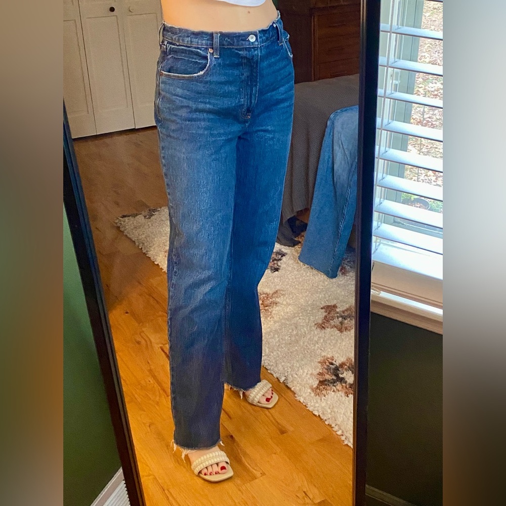 Abercrombie and Fitch, the 90s Street ultra high-rise jeans